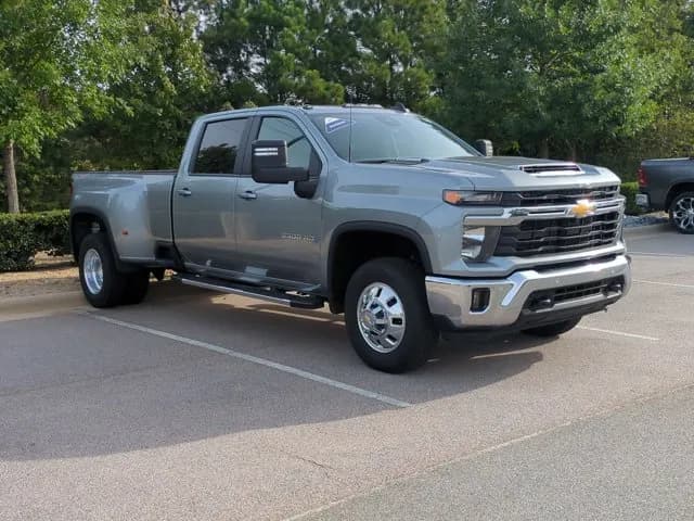 2026 Chevrolet Silverado 3500 Crew Cab - Pickup