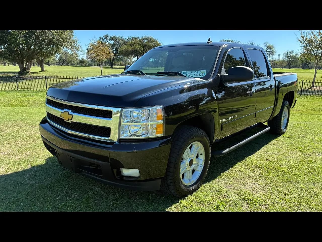 2007 Chevrolet Silverado 1500 LTZ Z71 Crew Cab - Pickup