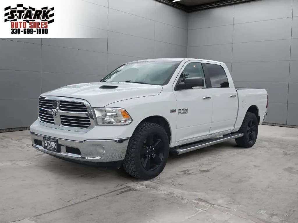 2017 Ram 1500 SLT - Pickup