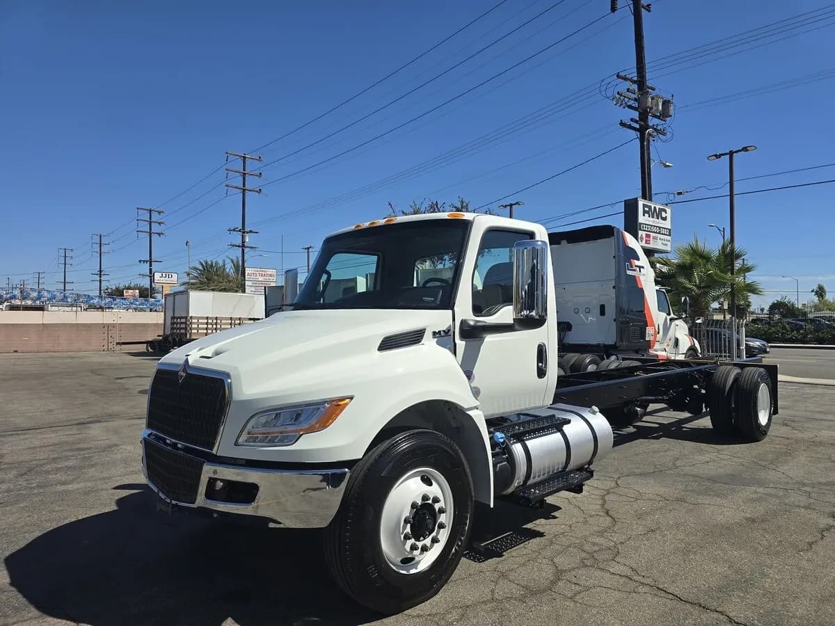 2027 International MV607 SBA
