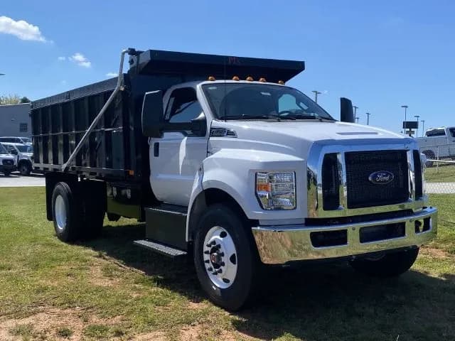 2027 Ford F-750 - Chassis