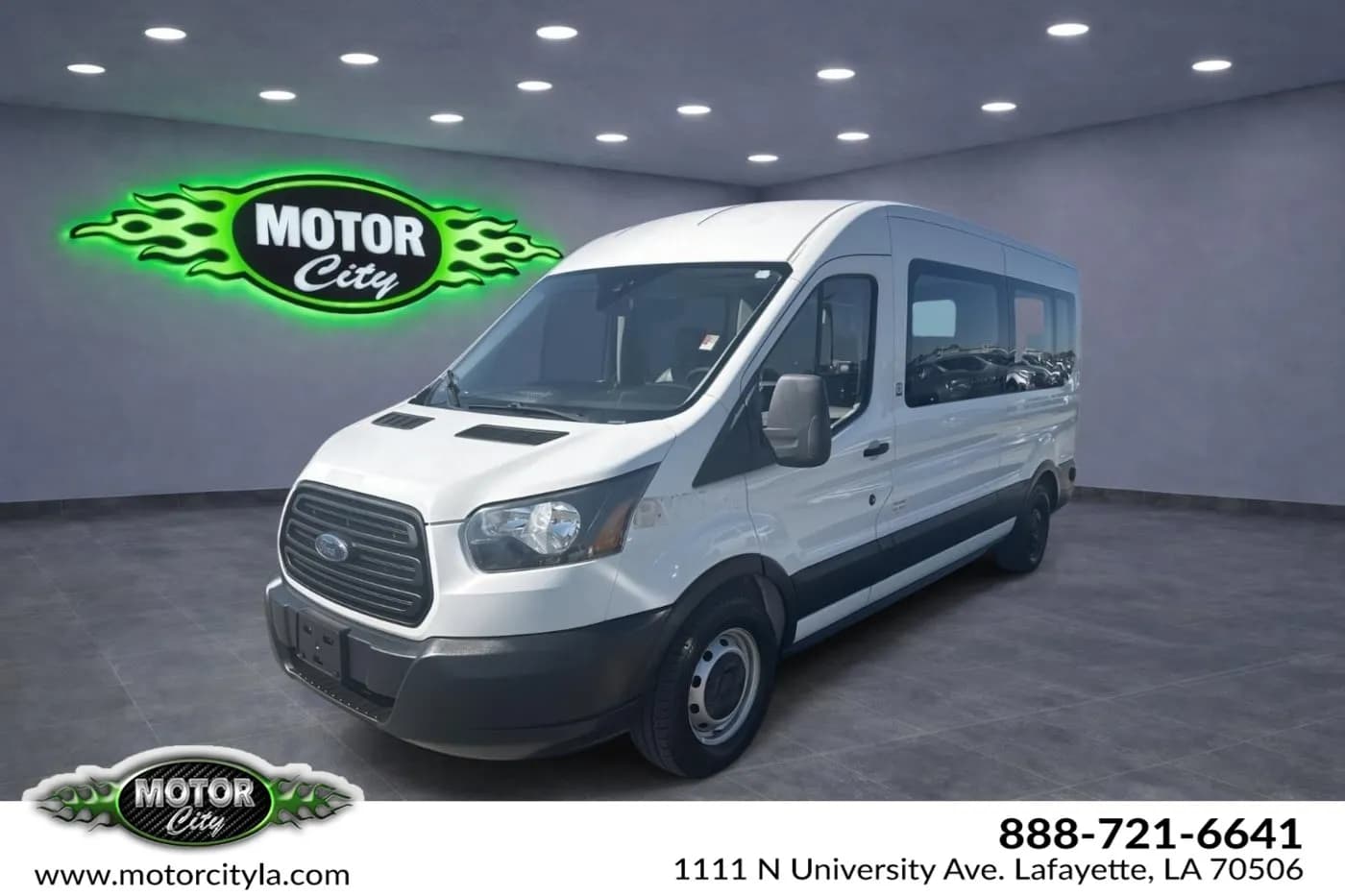 2019 Ford Transit Passenger Wagon XL - Vans