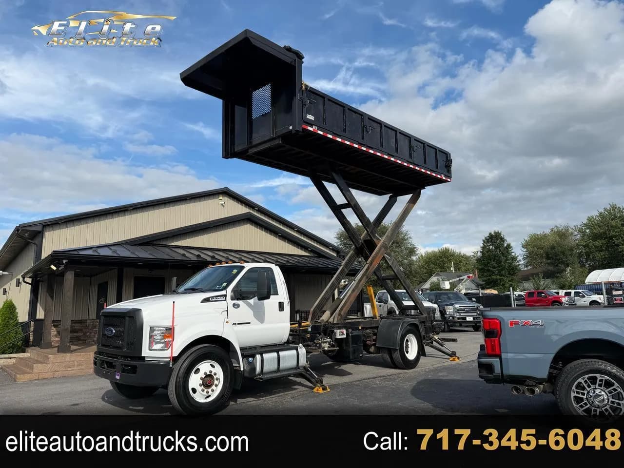 2017 Ford F-750 - Pickup