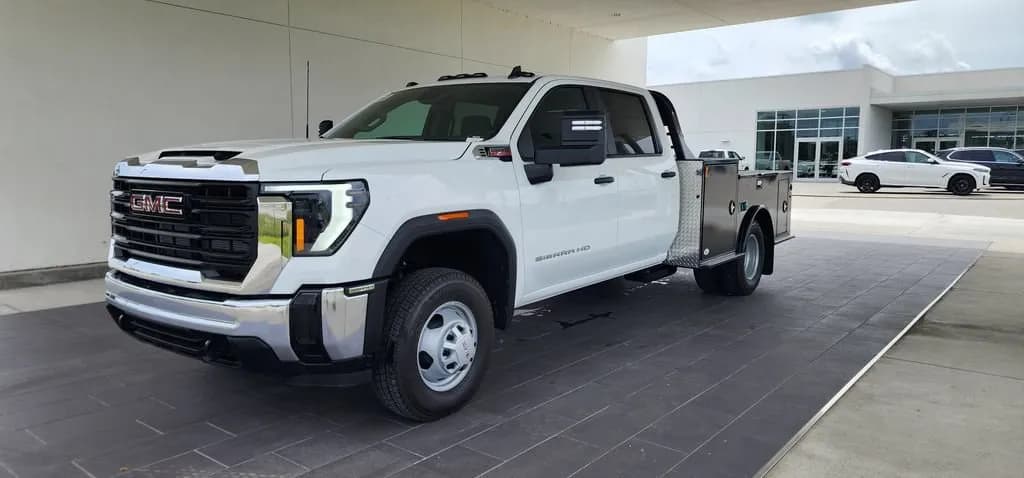 2026 GMC Sierra 3500 HD Chassis Cab - Chassis