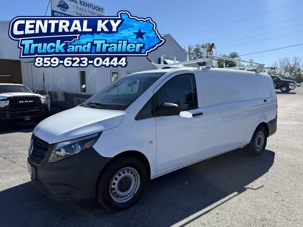 2023 Mercedes-Benz Metris - Vans