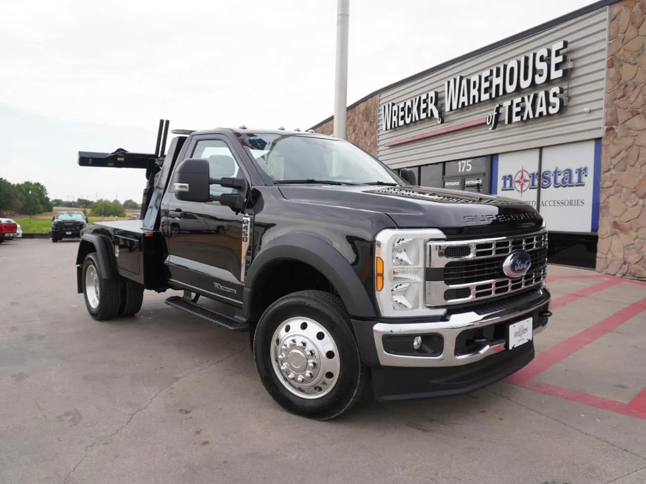 2026 Ford F-450 Reg Cab XL - Chassis