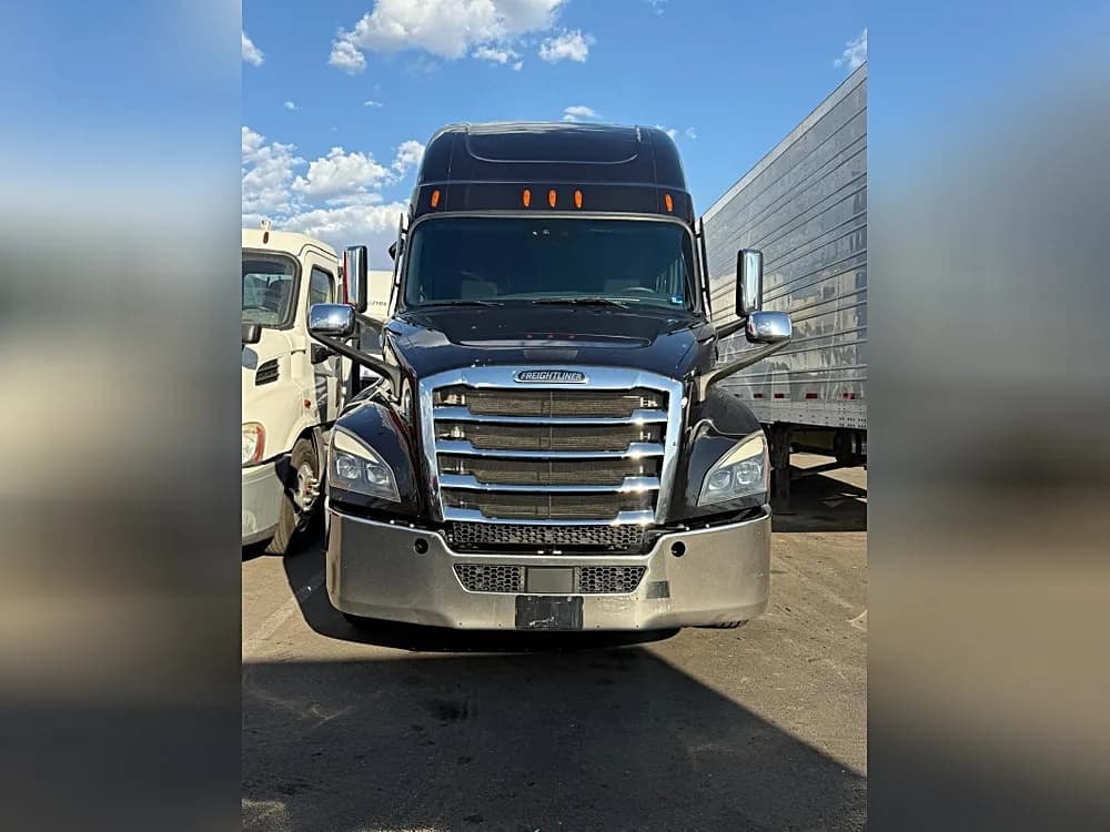 2022 Freightliner Cascadia