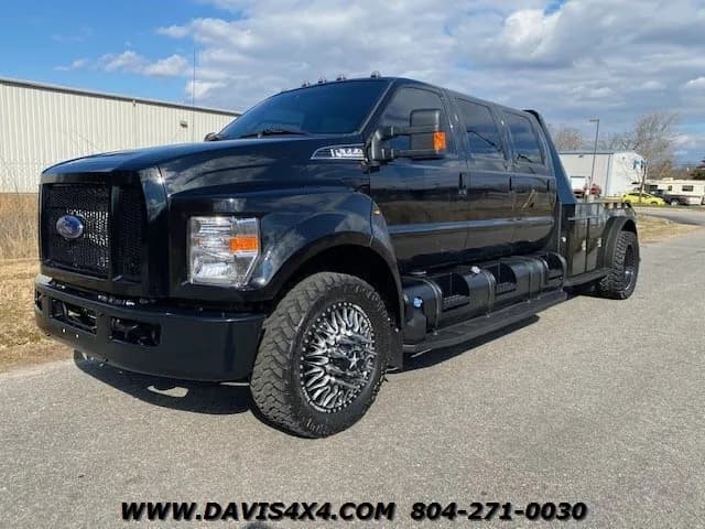 2021 Ford F-650 Super Duty 6-Door