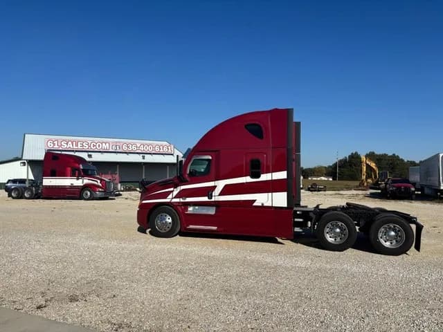 2023 Freightliner Cascadia