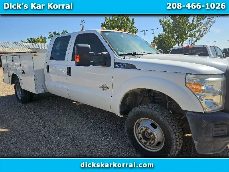 2015 Ford F-350 SD XL Crew Cab Long Bed - Chassis