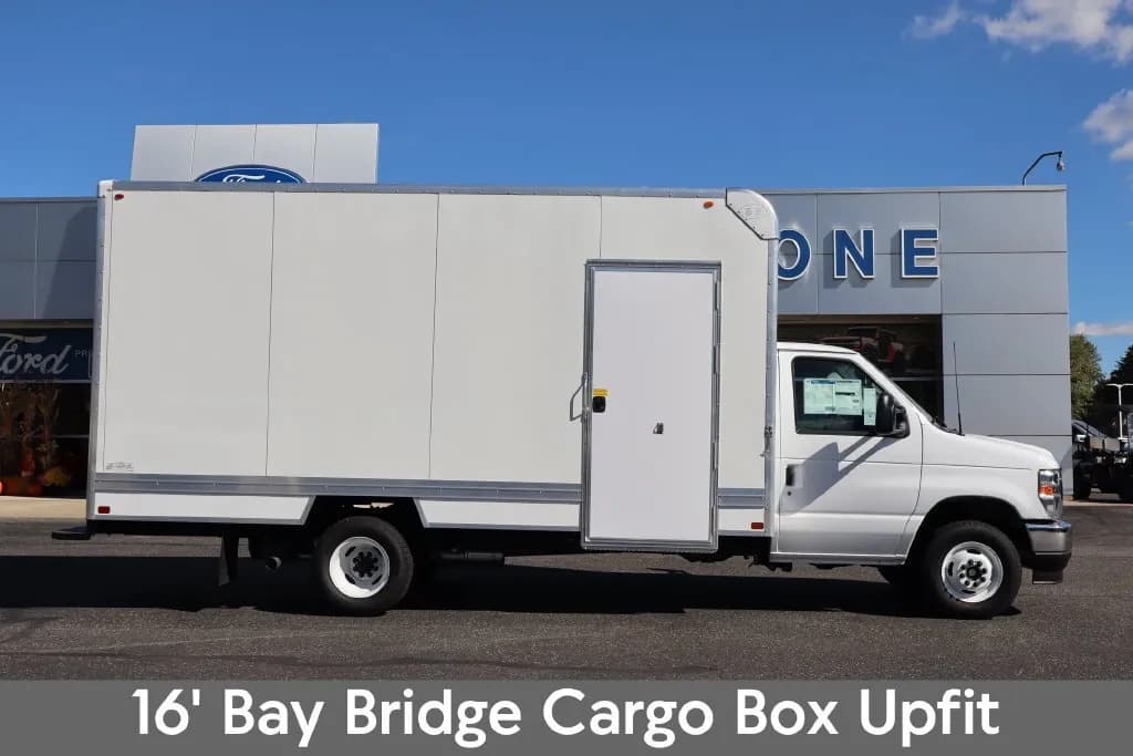 2027 Ford E-450SD - Box