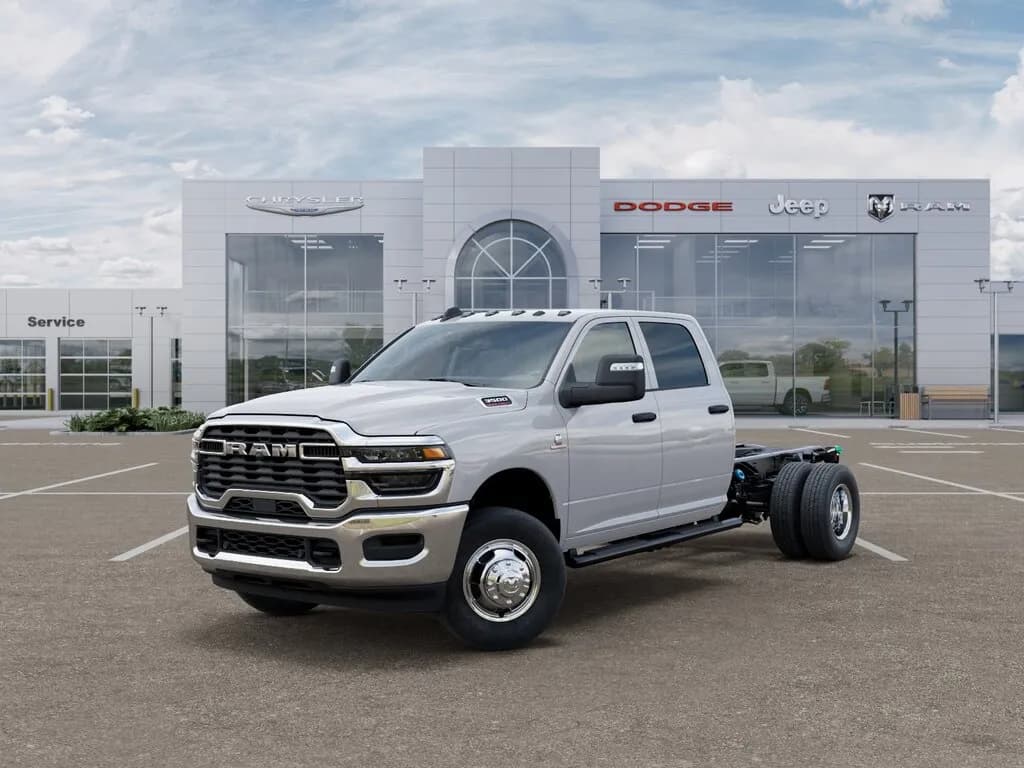 2026 Ram 3500 - Chassis