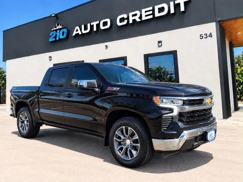 2024 Chevrolet Silverado 1500 LT Crew Cab - Pickup