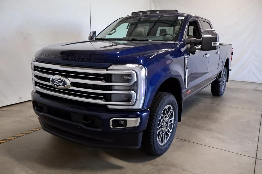 2027 Ford F-350 Crew Cab - Pickup