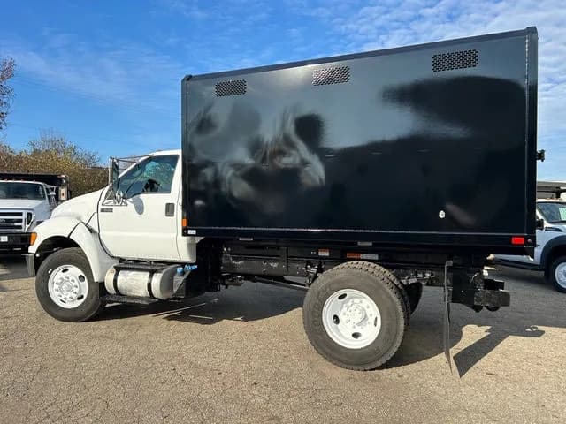 1904 - Chipper Trailers / Chipper Trucks