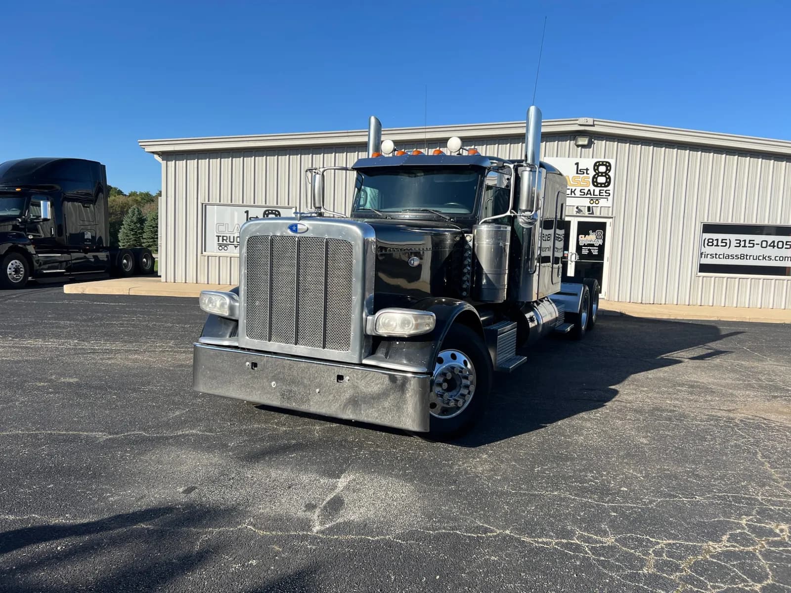 2019 Peterbilt 389 - Sleeper