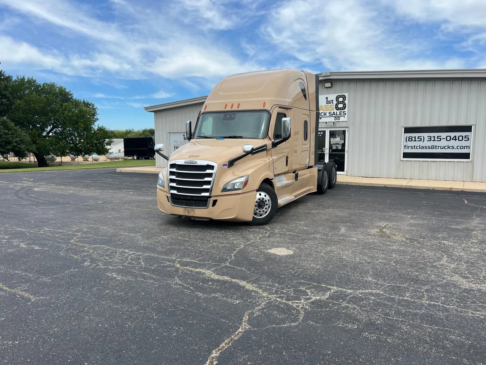 2023 Freightliner Cascadia - Sleeper