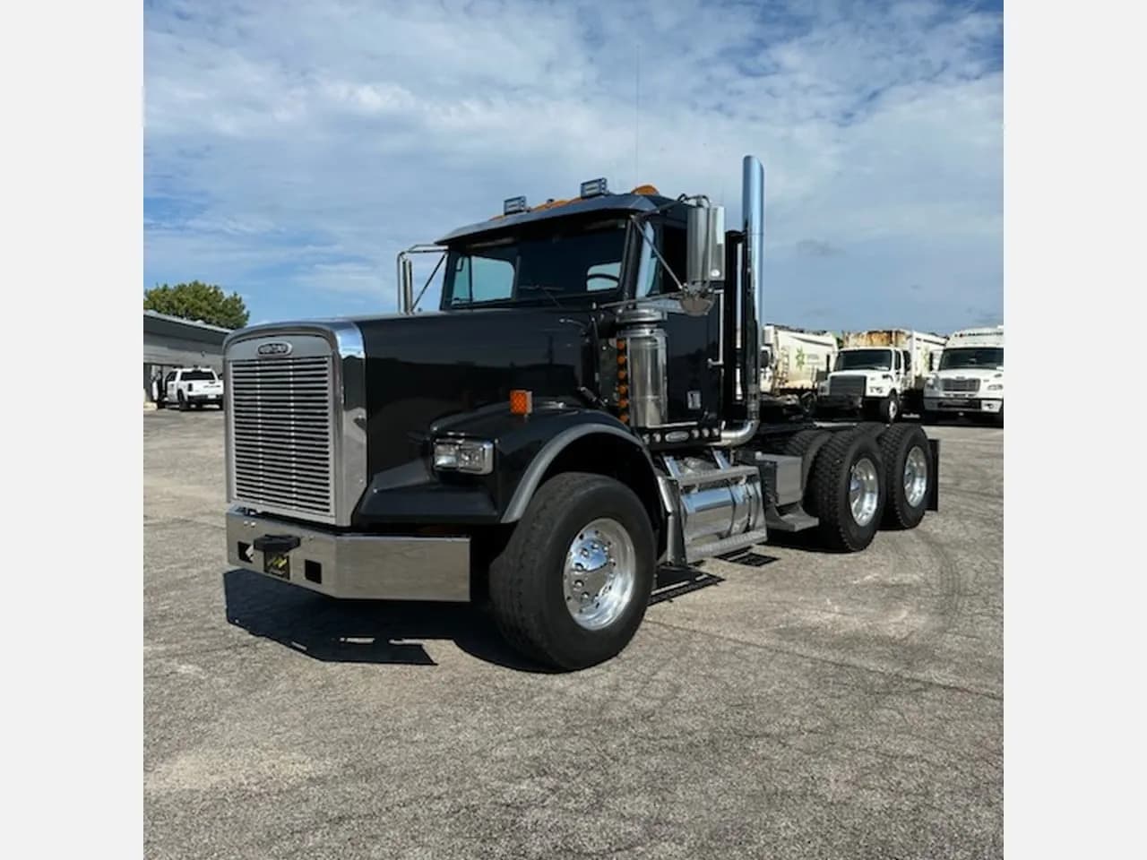 1999 Freightliner FLD120SD - Day Cab