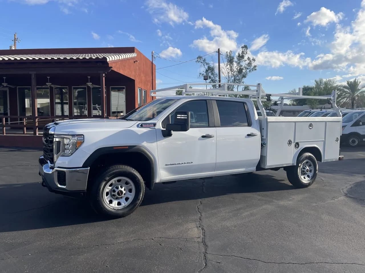 2023 GMC Sierra 2500HD - Service