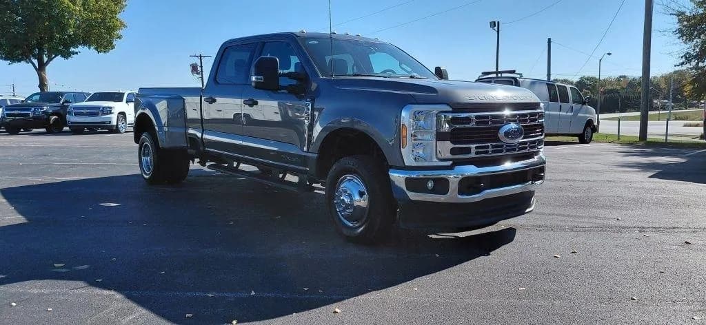 2026 Ford F-350 SD XL Crew Cab Long Bed - Pickup