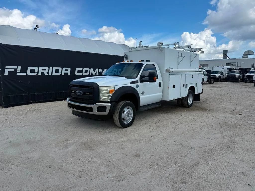 2015 Ford F-550 - Service