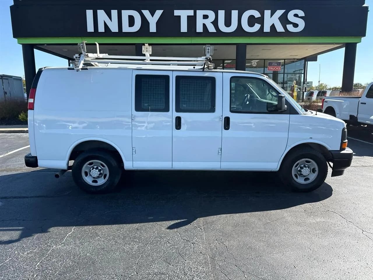 2017 Chevrolet Express 2500 - Vans