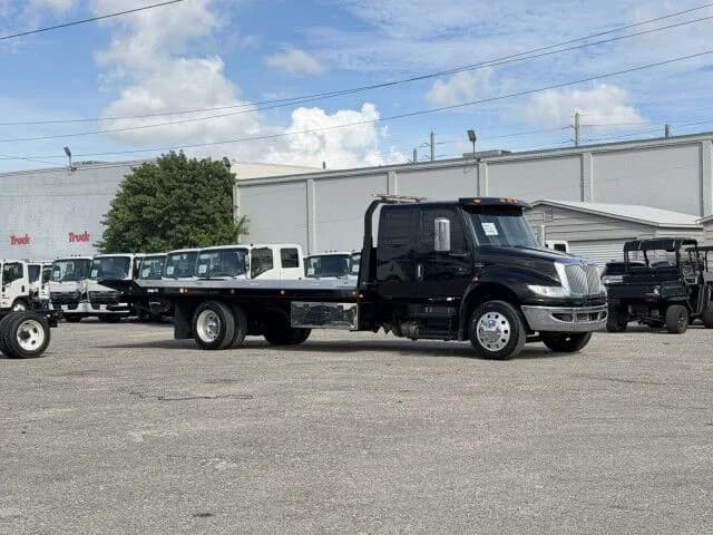 2022 International MV607 Extended Cab - Tow