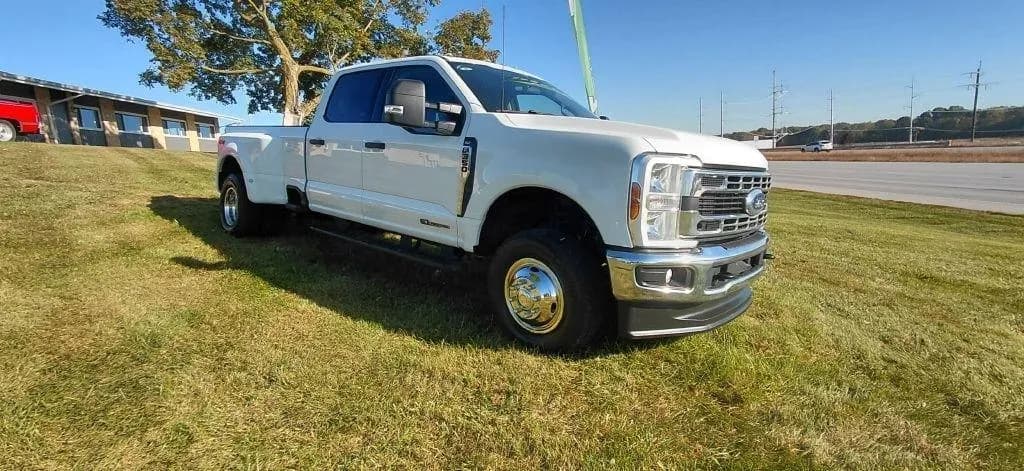 2026 Ford F-350 SD XL Crew Cab Long Bed - Pickup