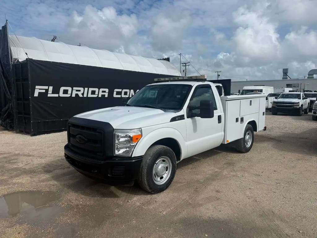2011 Ford F-350 - Service