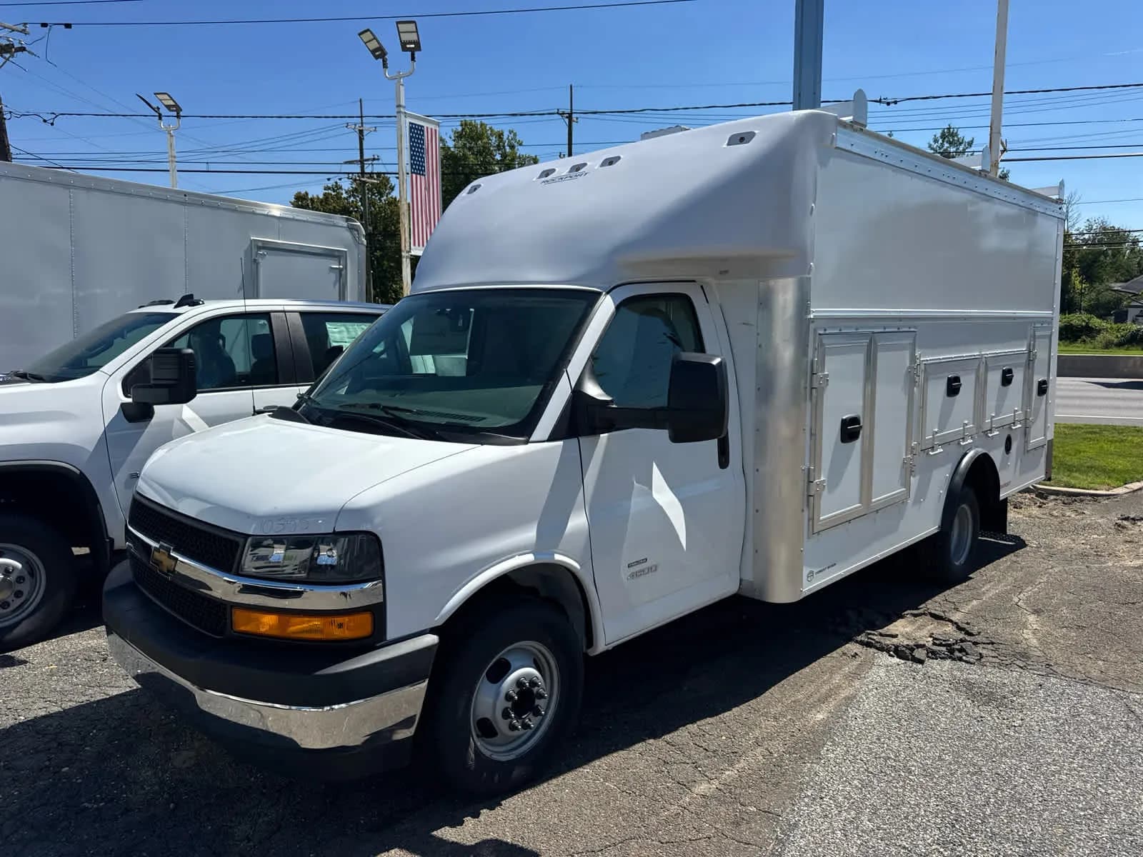 2026 Chevrolet Express 4500 - Box