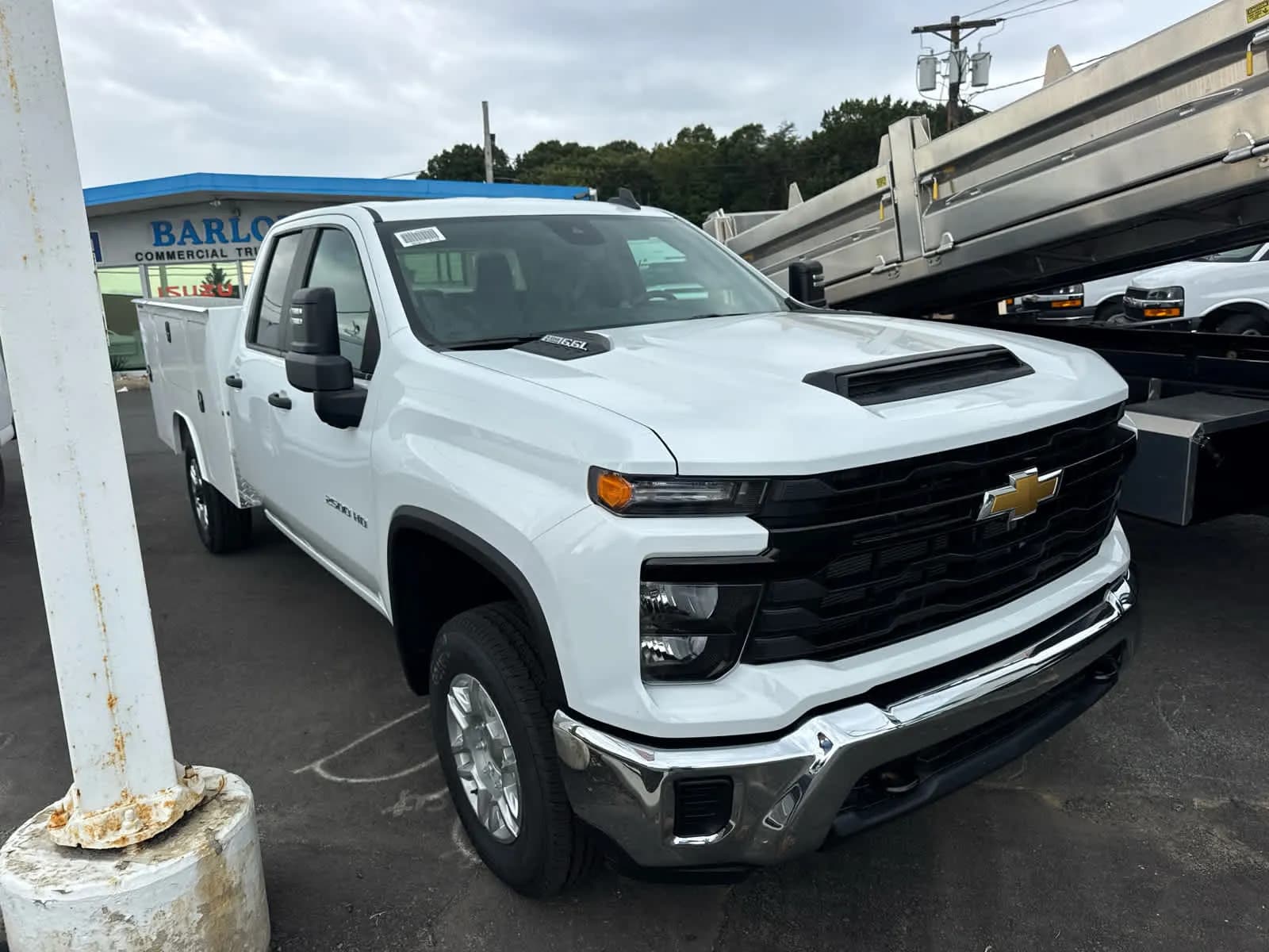 2026 Chevrolet Silverado 2500 - Service