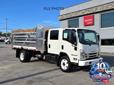 2018 Isuzu NPR Crew Cab 14' Landscape - Dump