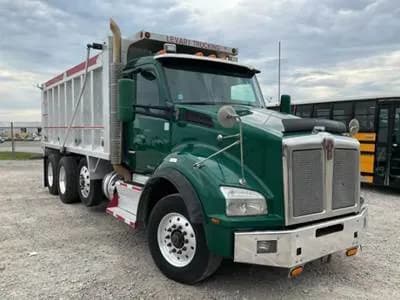 2016 Kw T880 TRI-AXLE - Dump