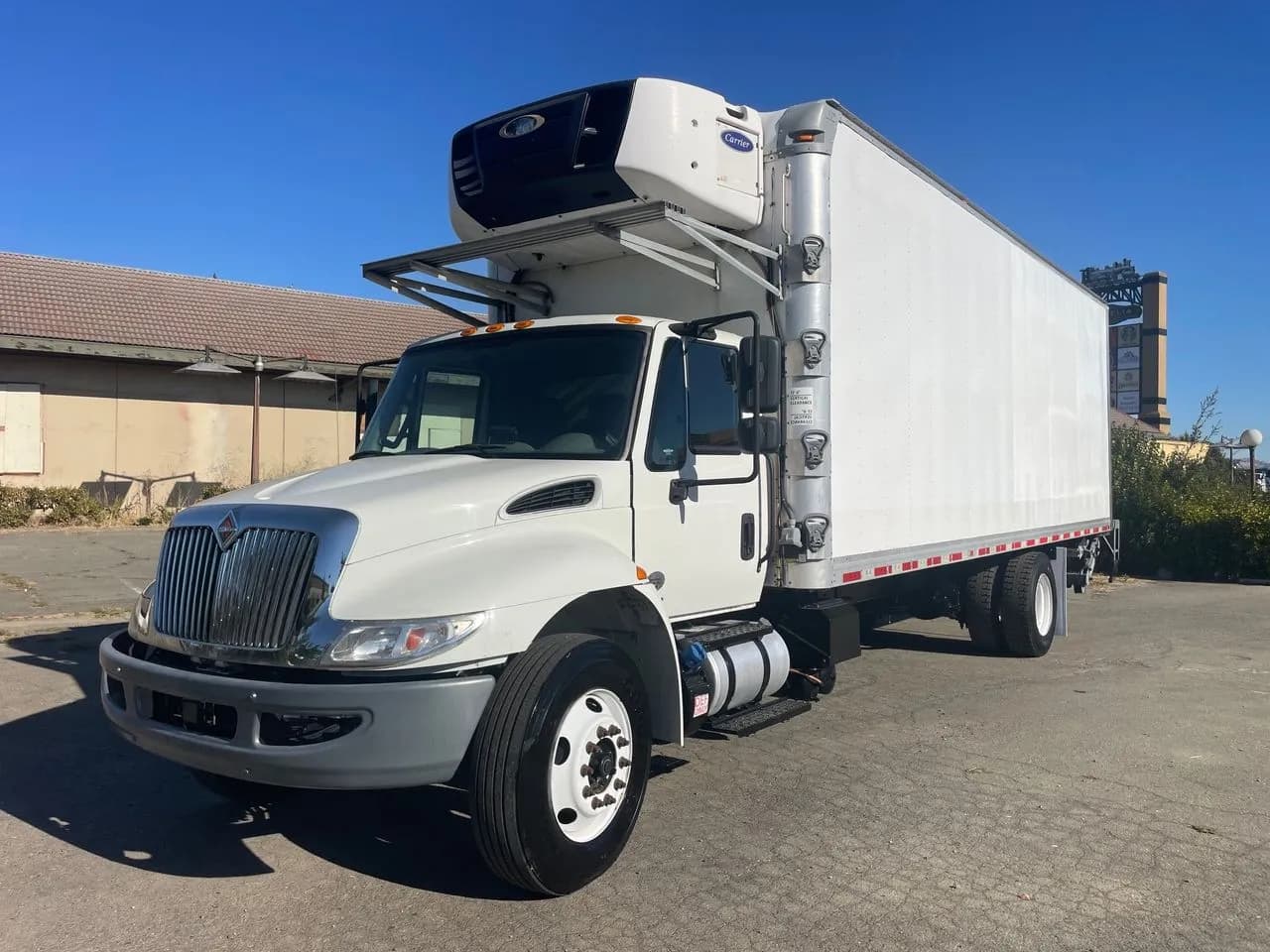 2019 International DuraStar 4300 - Refrigerated