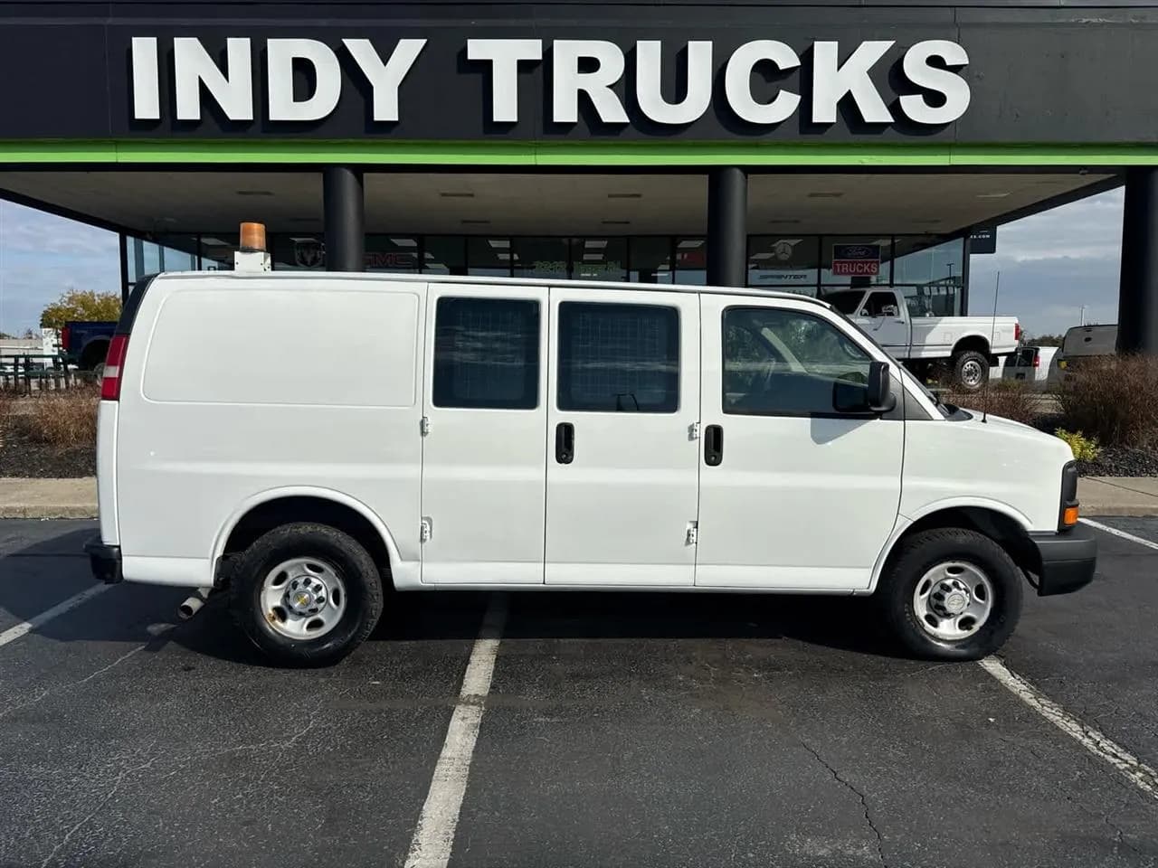 2011 Chevrolet Express 2500 - Vans