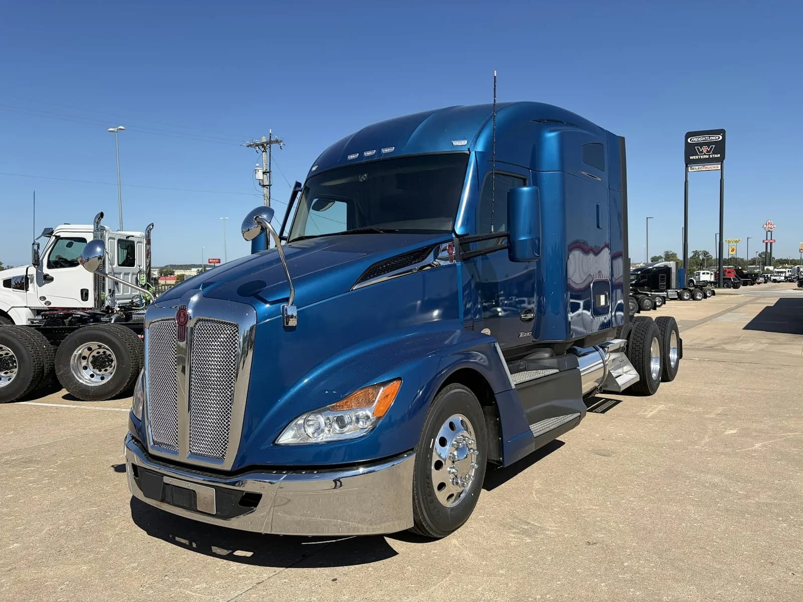 2023 Kenworth T680
