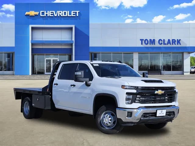 2026 Chevrolet Silverado 3500 Crew Cab - Chassis