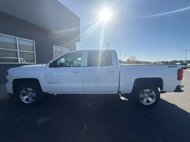 2017 Chevrolet Silverado 1500 Crew Cab - Pickup