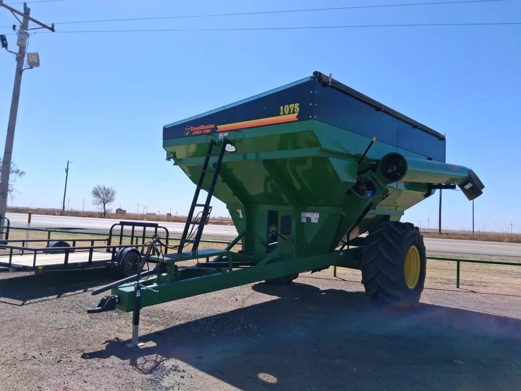 2024 Crustbuster 1075 - Farm Trucks / Grain Trucks