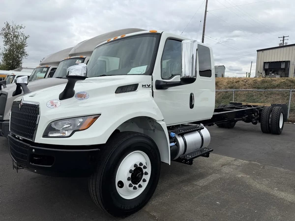 2027 International MV607 SBA