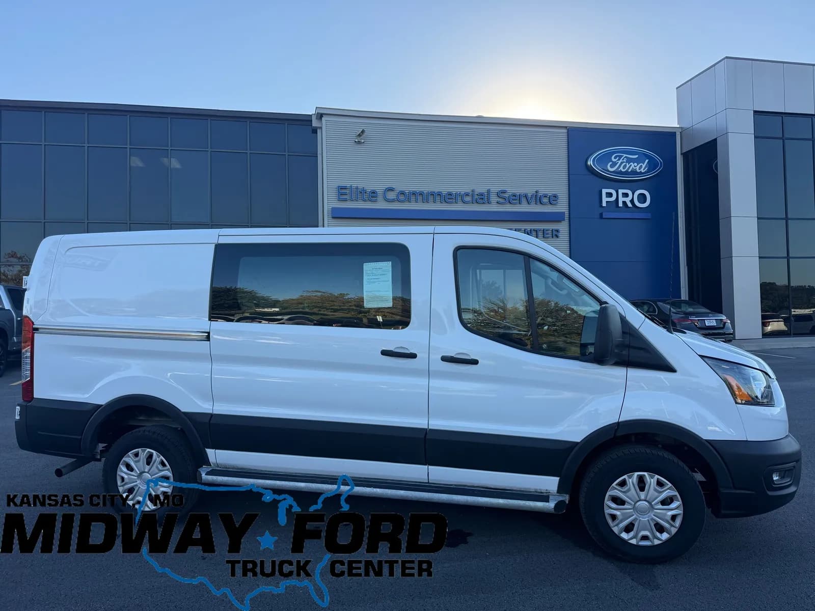 2025 Ford Transit-250 Cargo - Vans