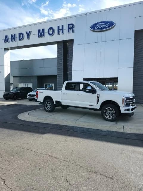 2027 Ford F-250 Crew Cab - Pickup