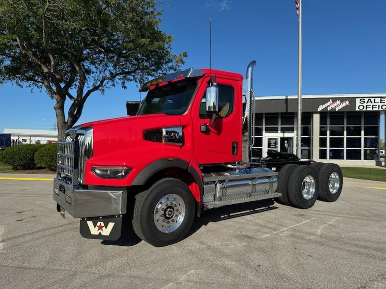 2027 Western Star 49X Tandem Axle Daycab - Day Cab
