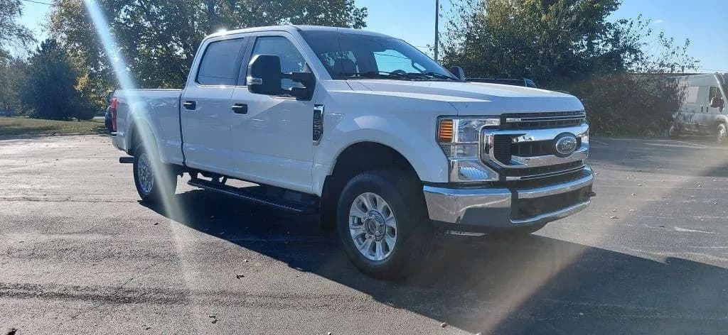 2020 Ford F-250 SD Platinum Crew Cab - Pickup