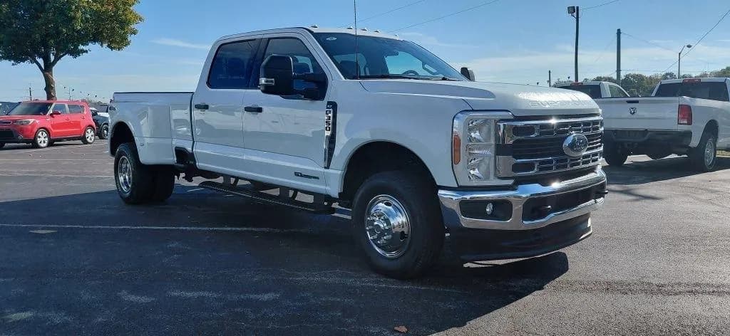 2026 Ford F-350 SD XL Crew Cab Long Bed - Pickup