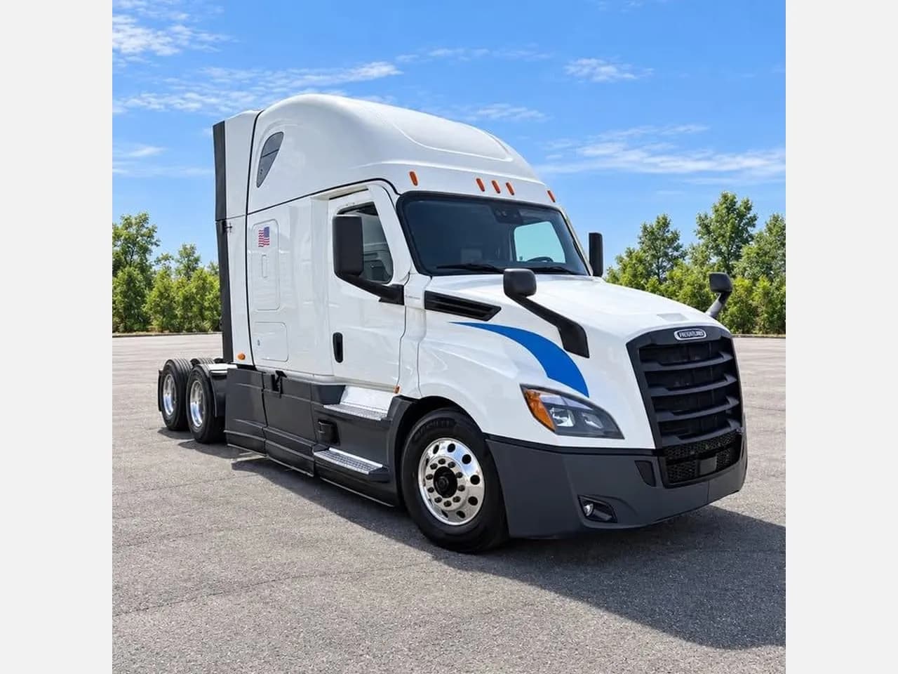 2022 Freightliner Cascadia - Sleeper