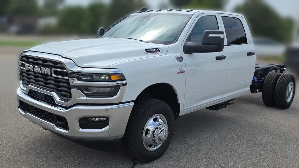 2026 Ram 3500 - Chassis