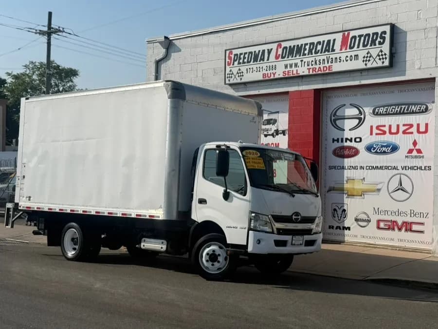 2020 Hino 195 16 FT - Box