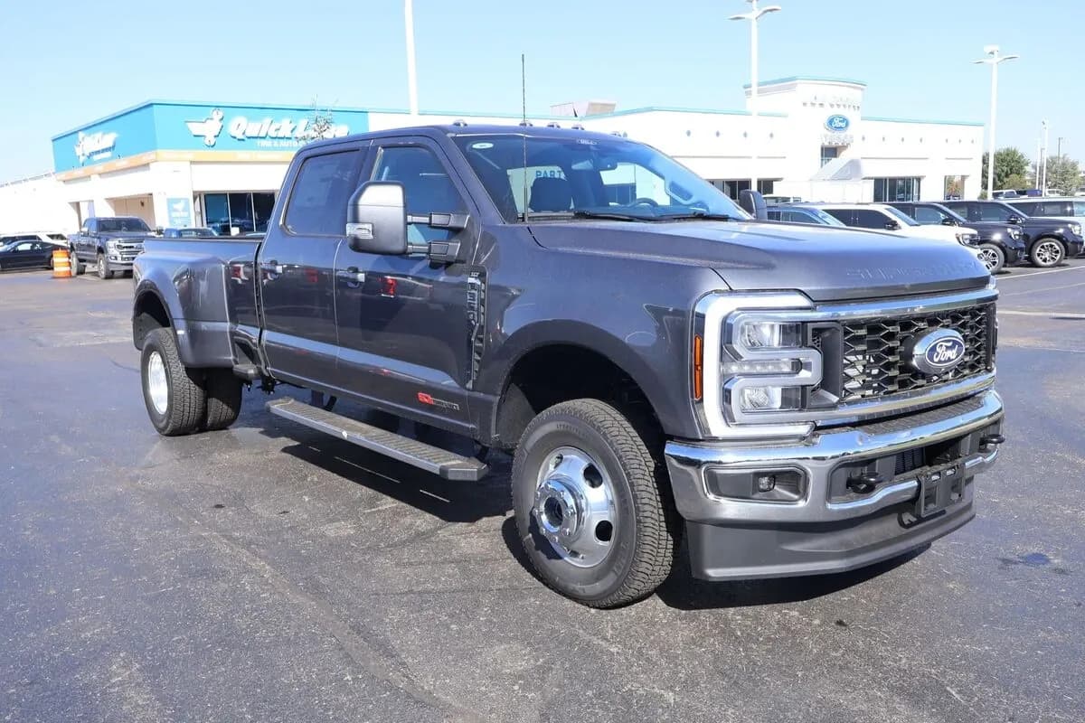 2027 Ford F-350SD