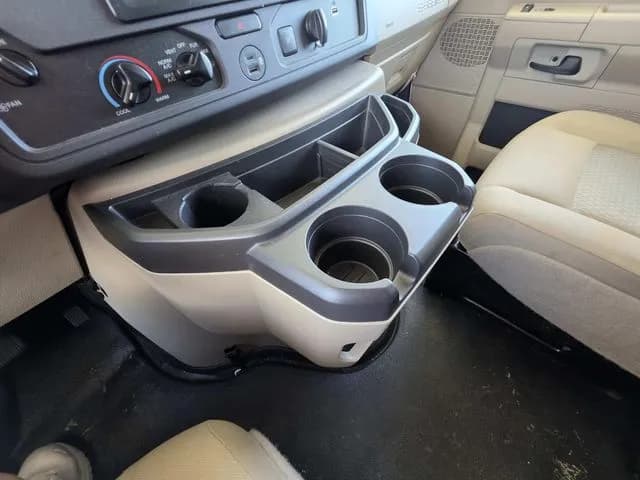 2024 Ford E-450 Cutaway - Box